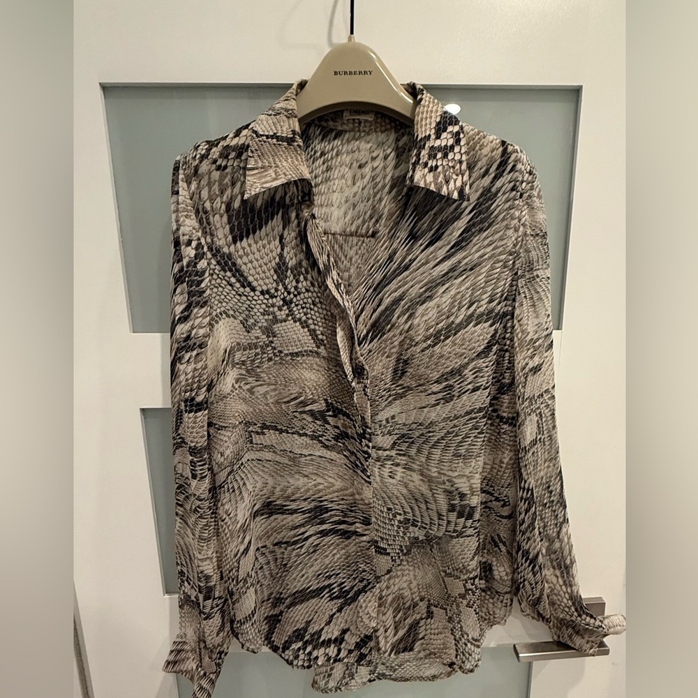 L’AGENCE Snake Print Button Down Blouse Size 2 S/M